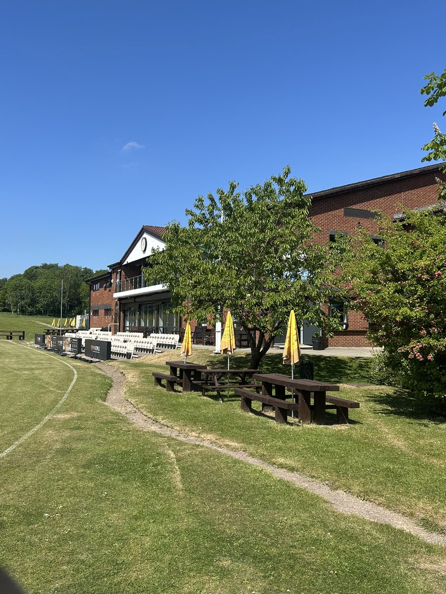 This midweek at the club🍺

Tues - pre and post match
Dale v <a href="/BrackleyTownFC/">Brackley Town FC</a> ⚽️
Wolves v Liverpool 8.15pm ⚽️

Weds - City v Forest 7.30pm⚽️
N,Castle v Man U 8.15pm⚽️

Thurs - Spurs v Palace 8pm⚽️

Fri - Club Quiz plus PYCR♥️♣️♦️♠️from 8pm, EST jackpot £250

Wolves v Liverpool