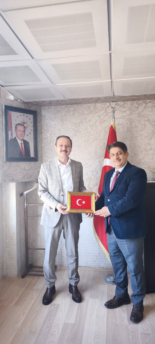 MeramHem's tweet photo. İl Milli Eğitim Müdür Yardımcımız Mahmut ZENGİN ve ÇEDES Konya İl koordinatörü Fatih Alırkılıçarslan 'a ziyaretleri için çok teşekkür ederiz. https://t.co/oAXzwVC7L5