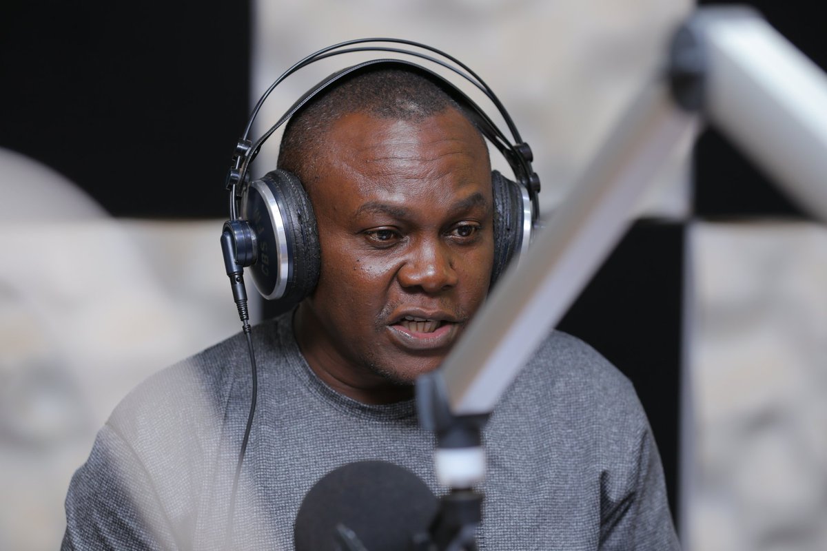 He dedicated today’s entire program to discussing <a href="/SCVillaJogoo/">SC Villa</a> and the issue of community clubs, thank you <a href="/DavidLumansi/">David Lumansi</a>. There’s always a thing or two to learn from his programs. Well done. SC Villa Jogoo Juu!