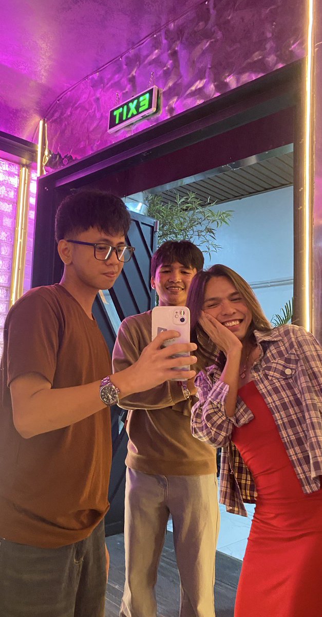 𝐸𝑡ℎ𝑎𝑛🥀 tweet media