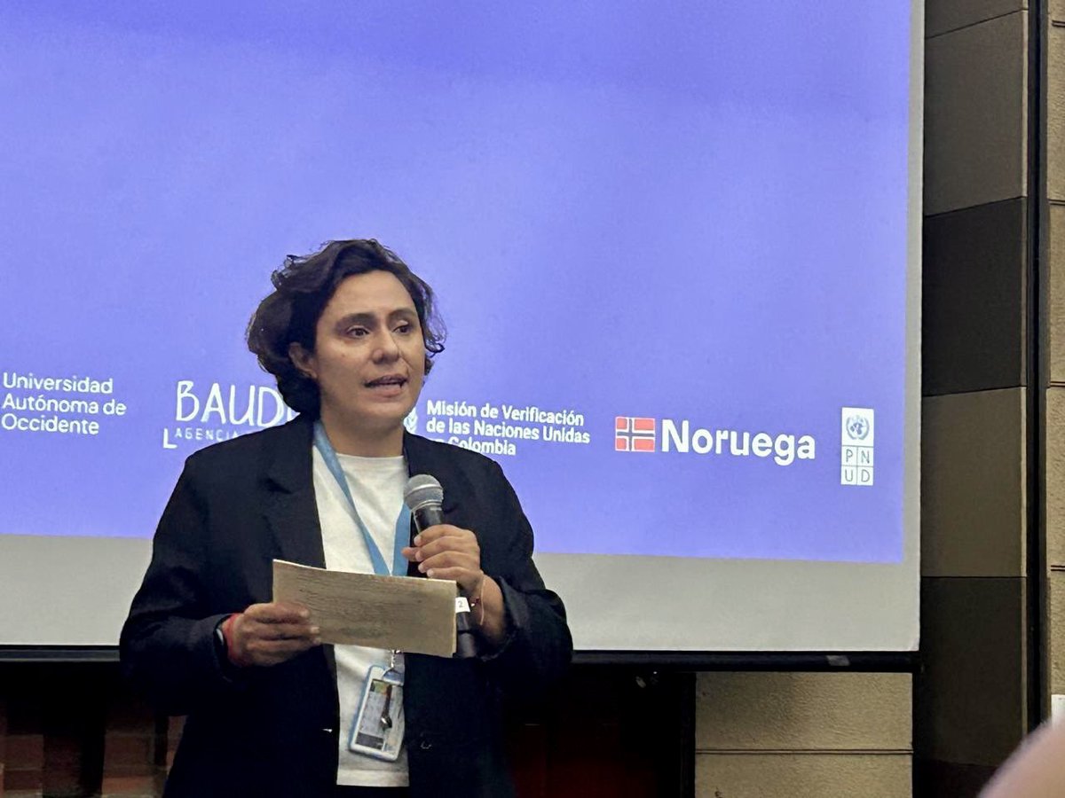 MisionONUCol's tweet photo. En #Cali se reunieron las #VocesQueTransforman Periodistas y liderazgos sociales reflexionaron sobre nuevas formas de narrar la paz y prevenir la estigmatización. Proyecto liderado por @PnudColombia @NoruegaenCOL @BaudoAP. Apoyaron @ARNColombia @MisionONUCol @UBPDcolombia @lauao https://t.co/RMhuI2wdRE