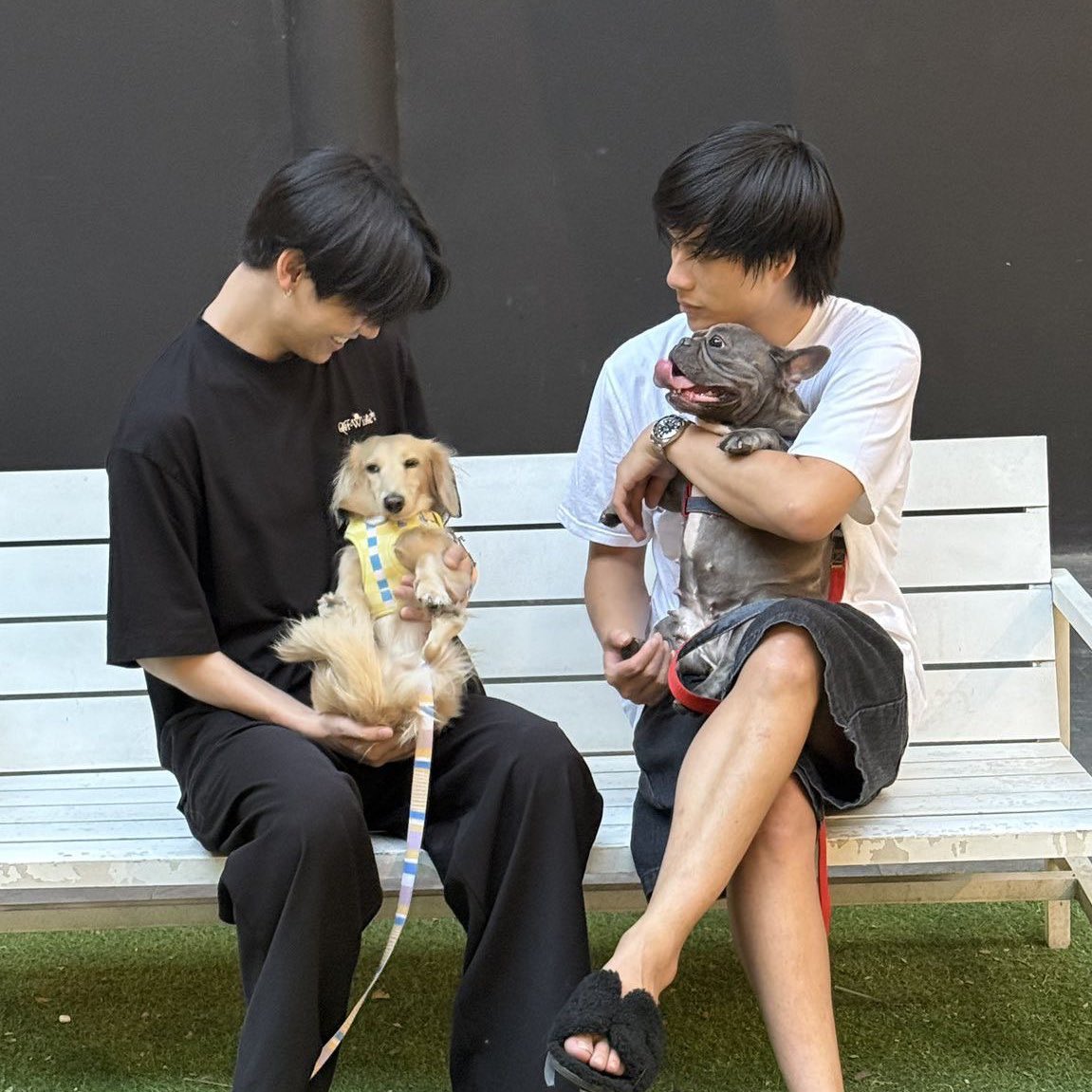 kimmii_aday's tweet photo. ถ้างั้น คนที่เลิกกันไปจะกลับมาคบกันอีกได้ไหม ฉันว่าถึงเวลา กลับมาคบกันเถอะ😔😭 https://t.co/cw0BhBqyBR