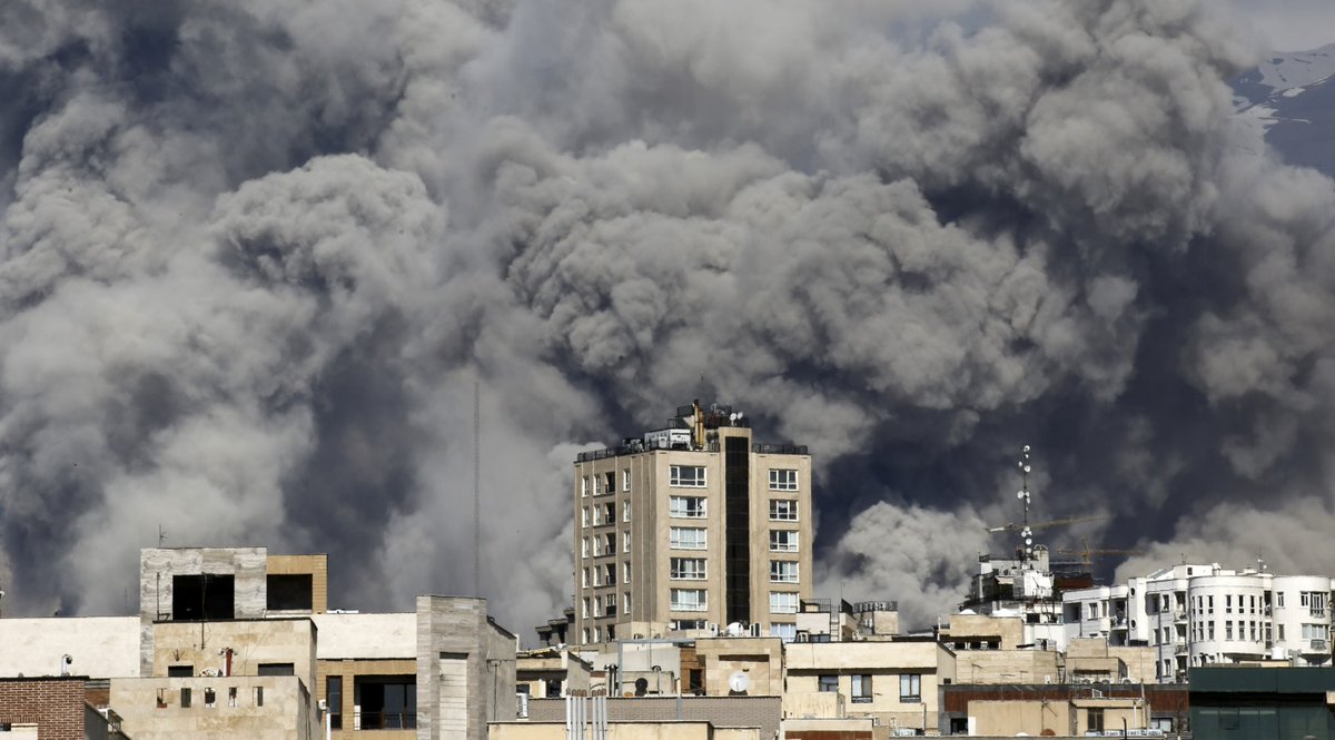 The Mirror tweet media