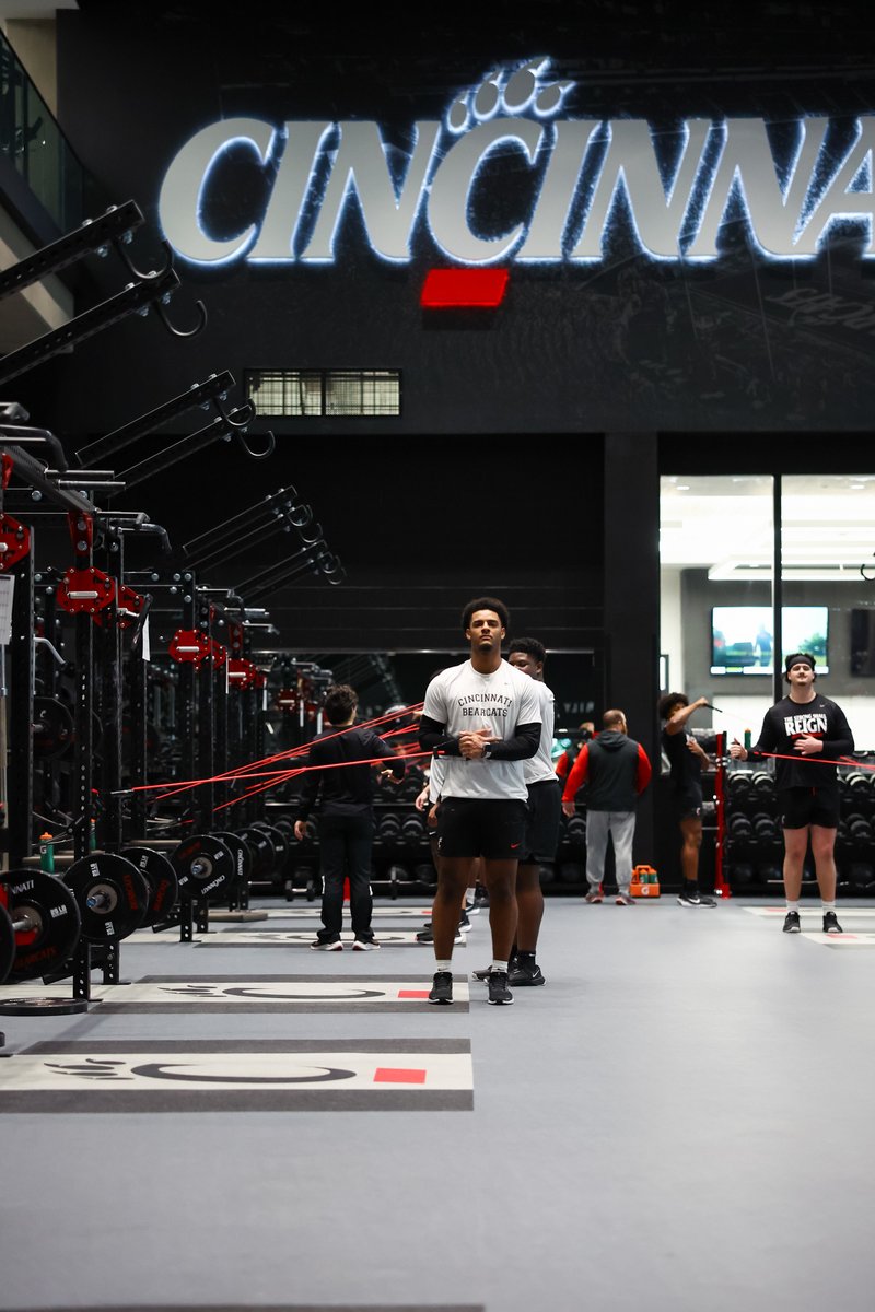 Cincinnati Football tweet media