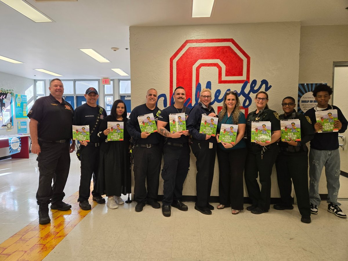 ChallengerElem's tweet photo. Thank you to the City of Tamarac Police Department and the City of Tamarac Fire Department for reading to our students and helping us inspire a love of literacy. We appreciate your partnership and support! @CityofTamarac @BCPSNorthRegion #readfortherecord https://t.co/vsCXQN0cJ2