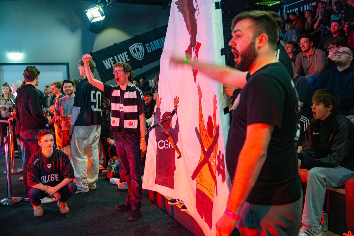 CGN LeeoV tweet media