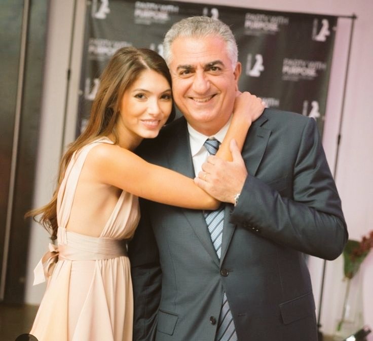 Perlina Trump tweet media