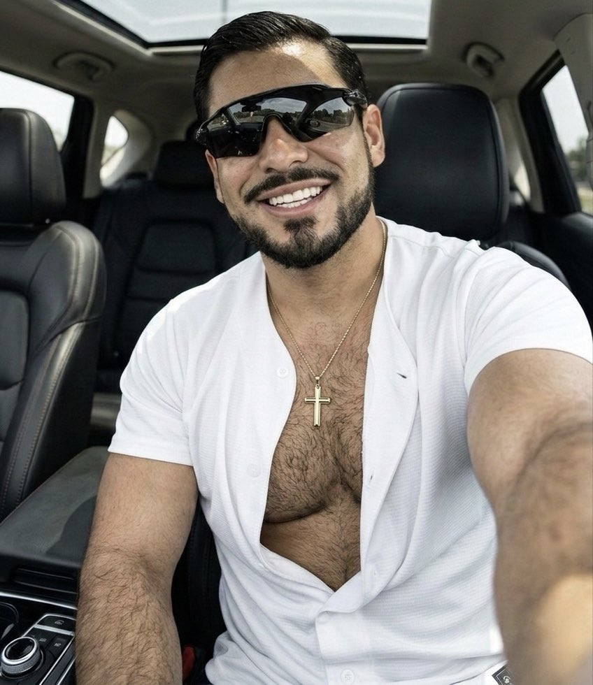 Charles🧔🏻 tweet media