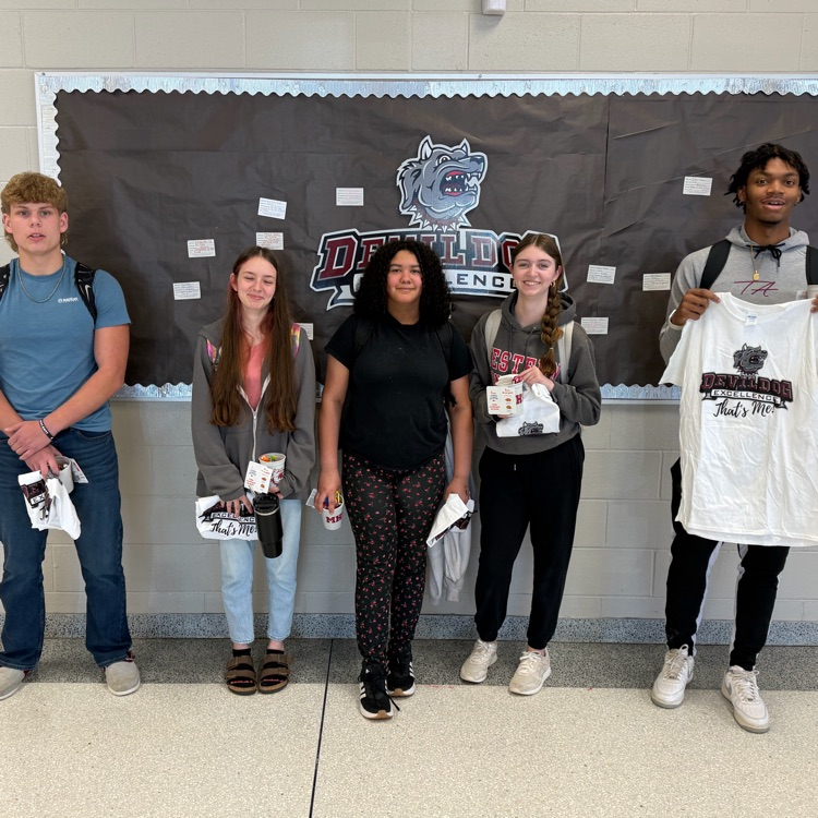mhsdevildogs's tweet photo. Congratulations to our Devil Dog Excellence winners for last week.  #loveservecare4people❤️👏👏👏 https://t.co/p5x07kUzQm