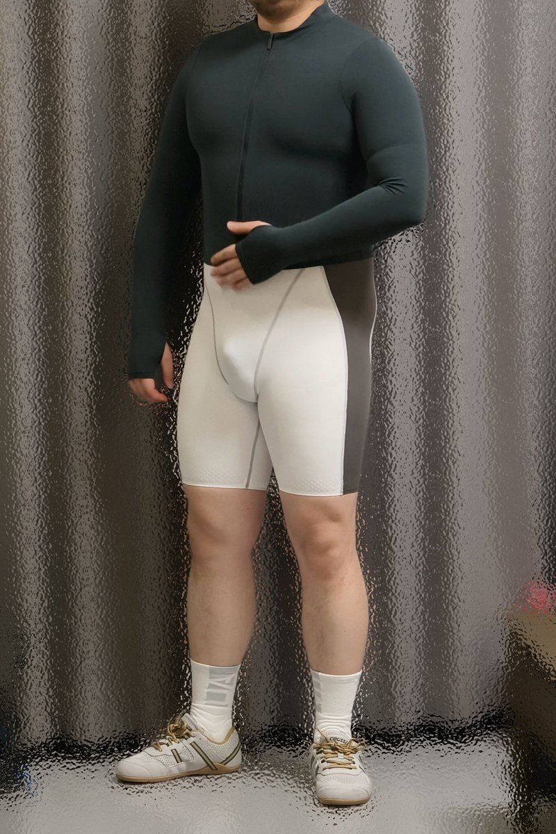 CreepyTightsChub tweet media