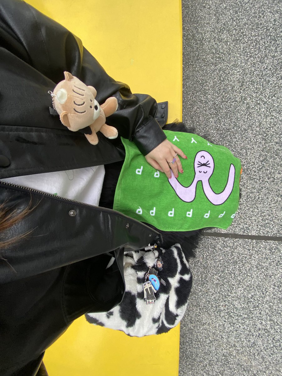 麻里 tweet media