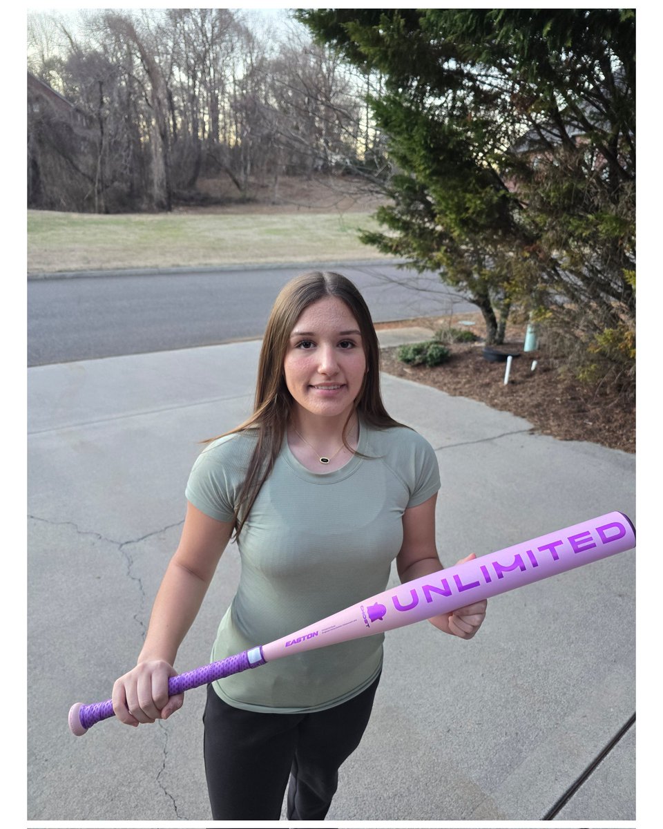 IzzyPartida2032's tweet photo. Hello! My name is Izzy Partida, and I’m a Catcher/OF from Knoxville, TN, Class of 2032. 

I love softball because it challenges me both mentally and physically, pushing me to grow every day.
Follow along on my softball journey! 🥎 
@LineDsoftball @ExtraInningSB 
@EastonFastpitch https://t.co/QI5RJZC9ji
