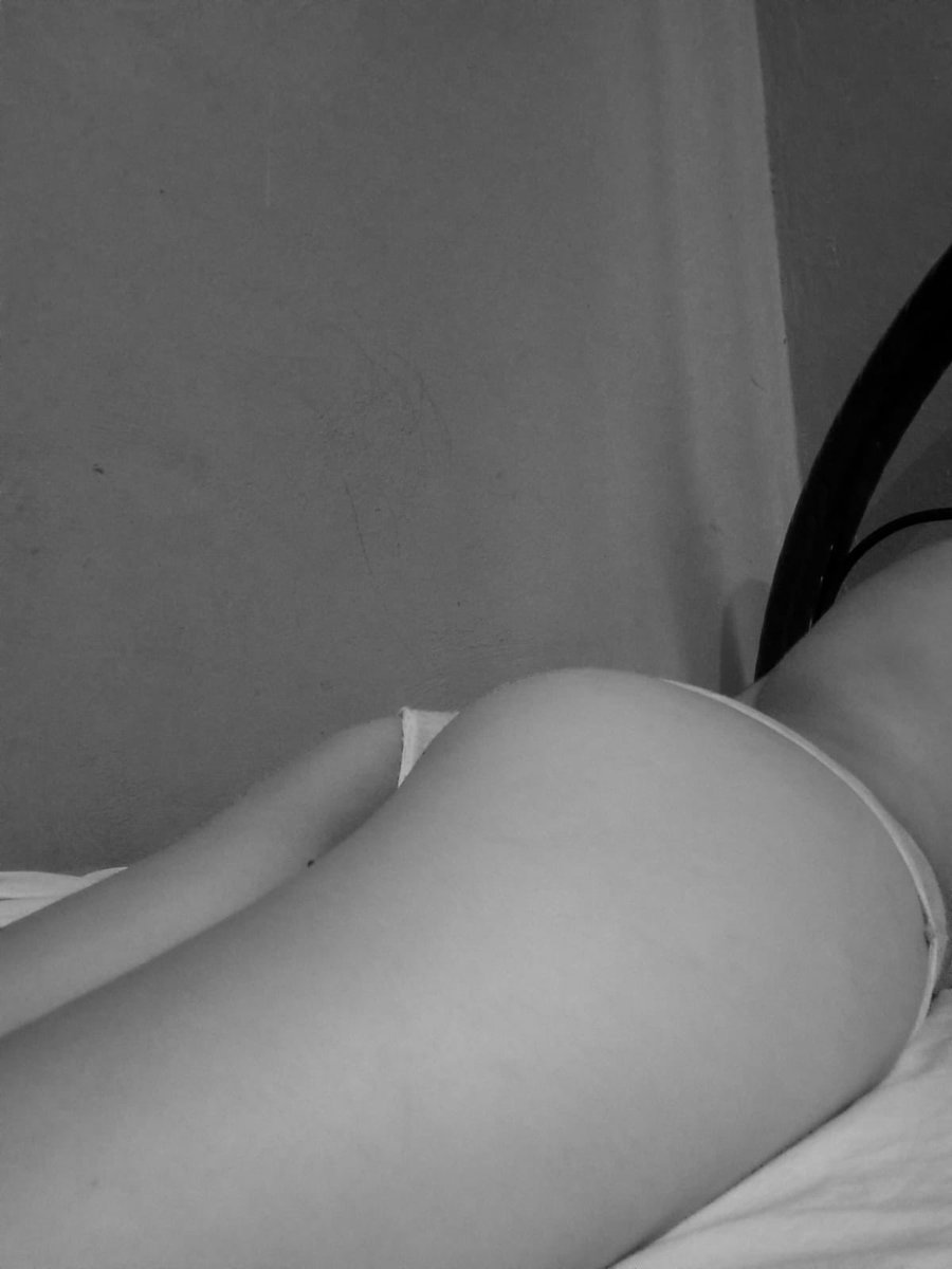 Noir_Elite1's tweet photo. Te deseamos un inicio de semana exitoso y lleno de grandes momentos ✨
Que cada cita con las chicas de Noir Élité supere tus expectativas.
Estamos para consentirte siempre💋

Activas 
Tammy 💋
Angie💋 https://t.co/59HF3szdeS