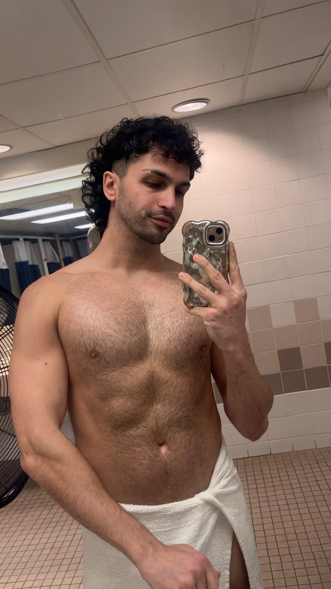 mia_spresso's tweet photo. still bulking btw https://t.co/XI2Z7nvQRH