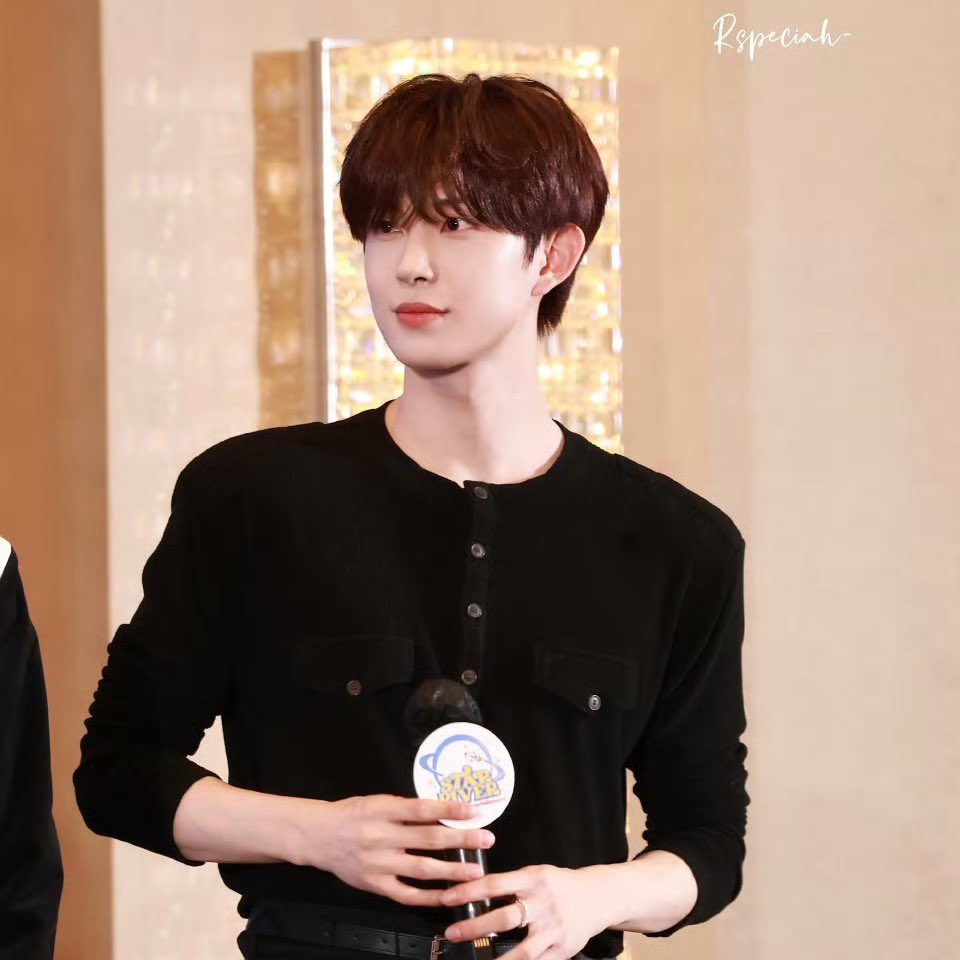 #geonwoo all rounder
#geonwoo alpha drive one
#geonwoo dazzling handsomeness
#geonwoo breathtaking visuals
#geonwoo winter man
#geonwoo charming smile
#geonwoo sparkling eyes
#geonwoo heartthrob
#geonwoo cute cheek heart
#geonwoo bare face
#geonwoo handsome