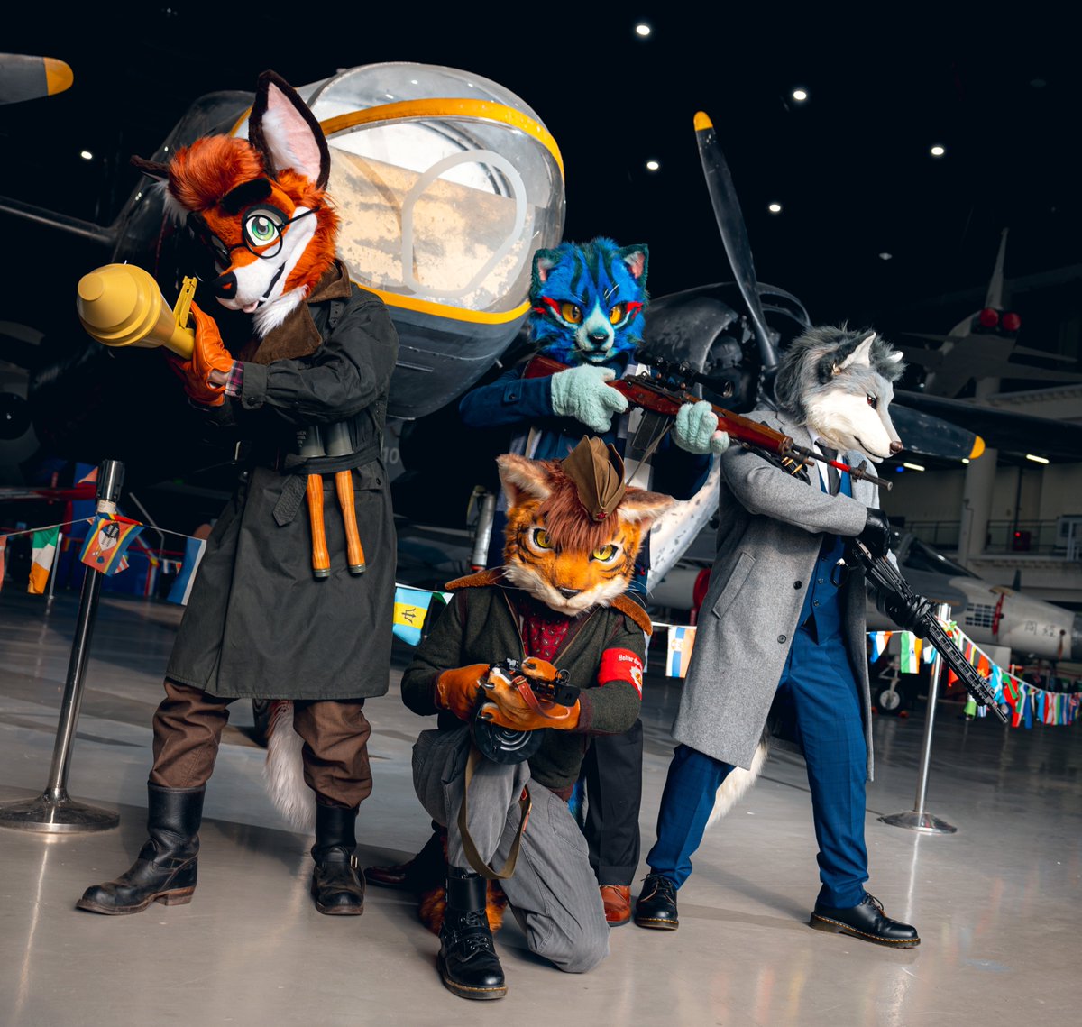 FangsStorm's tweet photo. 我宣布發動代號 #OperationEpicFurry 史詩獸控行動！
我們將對最邪惡的反福瑞陣營最高袖袖，給予迎頭痛擊，沉重且精準的轟炸將持續進行。這是福瑞奪回自由的絕佳機會！感謝各位的關注，讓獸控再次偉大！#FurtoMonday
📷 @goat83262
🦊 @aszx95147400
🔵🐱 @wolfnightsky
🟤🐱 @FangsStorm
🐺 @chiuwolf https://t.co/iwbPN6oj8M