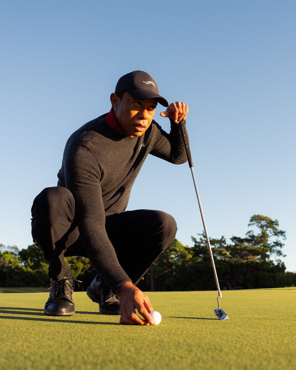 SunDayRed's tweet image. For Tiger, eliminating potential distractions isn't optional, it's essential. The minimal, understated aesthetic of the Pioneer Willow is derived from his preference for a clean toe line in his shoe when he's lining up a shot to maximize focus. #SunDayRed