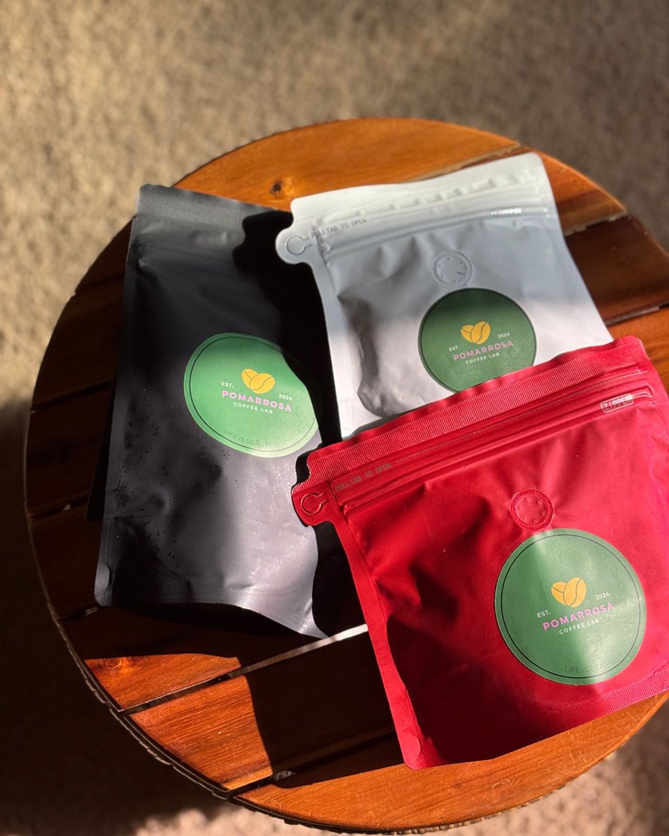 MakeStickers tweet media