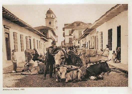 Felicitaciones a Medellín en su cumpleaños. El 2 de marzo de 1616 se fundó la Villa de San Lorenzo de Aburrá, origen de la ciudad, con límites entre El Poblado, el cerro Nutibara, Guayabal y el Ancón de La Estrella. 🎉 <a href="/FicoGutierrez/">Fico Gutiérrez</a> <a href="/Ejercito_Div7/">Séptima División del Ejército Nacional</a> #IVBrigada