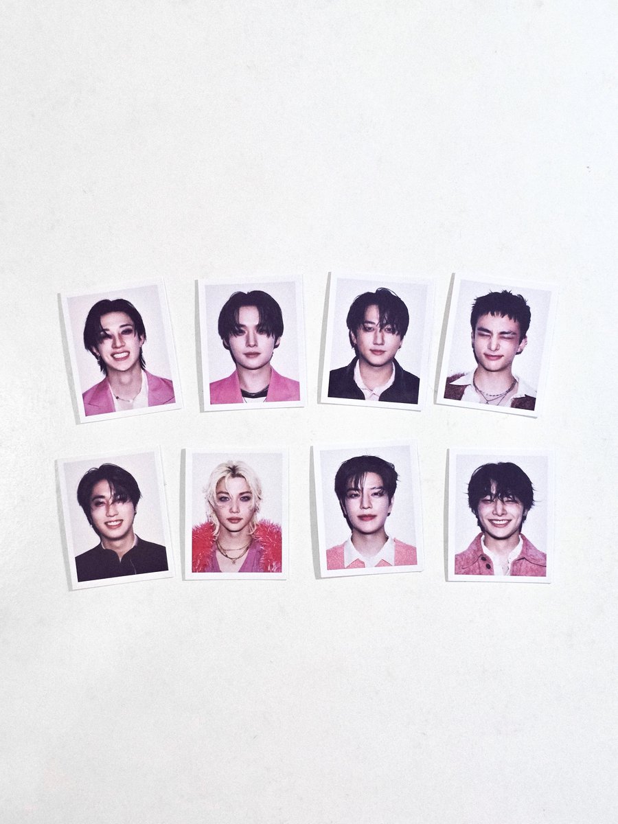 studio_0325's tweet photo. o que acham desses novos kits de id photos da loja? 🥹🤏🏻

as ids são perfeitas pra levar na capinha do celular ou colar no journal! https://t.co/k9bfbBHhXz