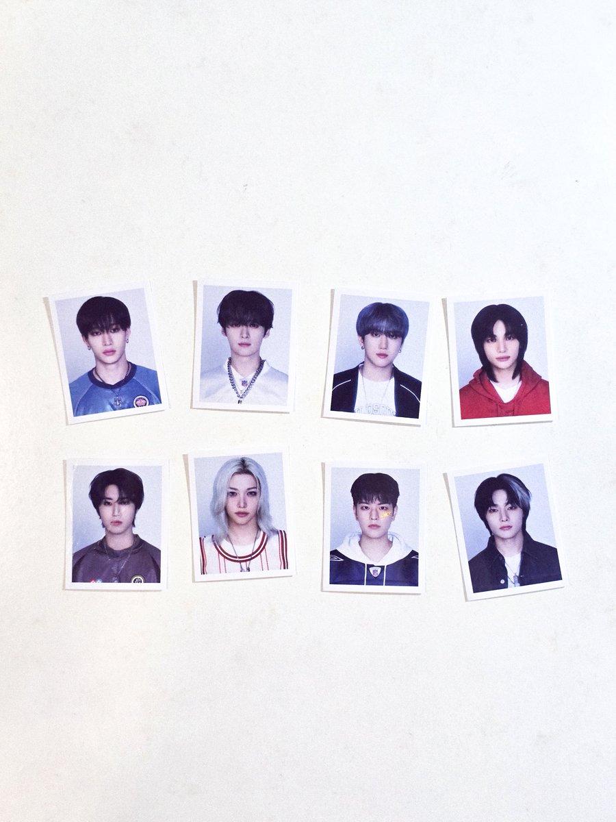 studio_0325's tweet photo. o que acham desses novos kits de id photos da loja? 🥹🤏🏻

as ids são perfeitas pra levar na capinha do celular ou colar no journal! https://t.co/k9bfbBHhXz