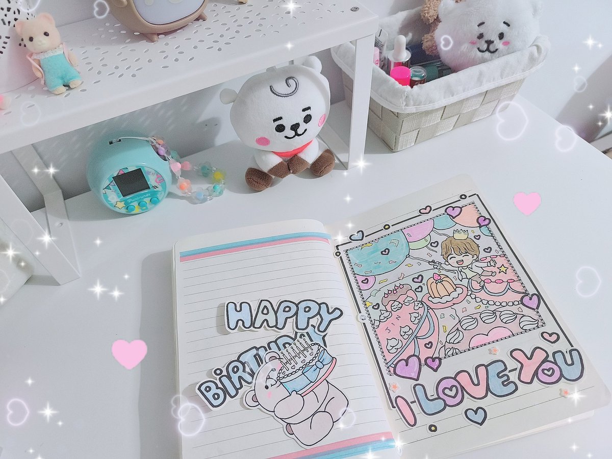 bbxie's tweet image. Crafting some little things with love for my mami birthday tomorrow🩷𐔌՞ ܸ.ˬ.ܸ՞𐦯 ₊˚⊹ ᰔ

#Journal #kpopjournal
 #BTS_ARIRANG #BTS 
#Kawaii #cute 🌷