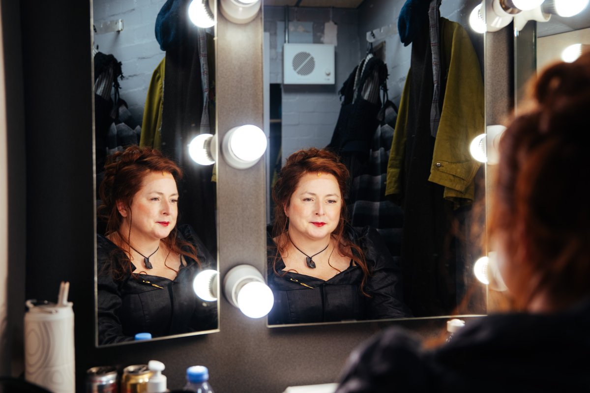 National Theatre Live tweet media