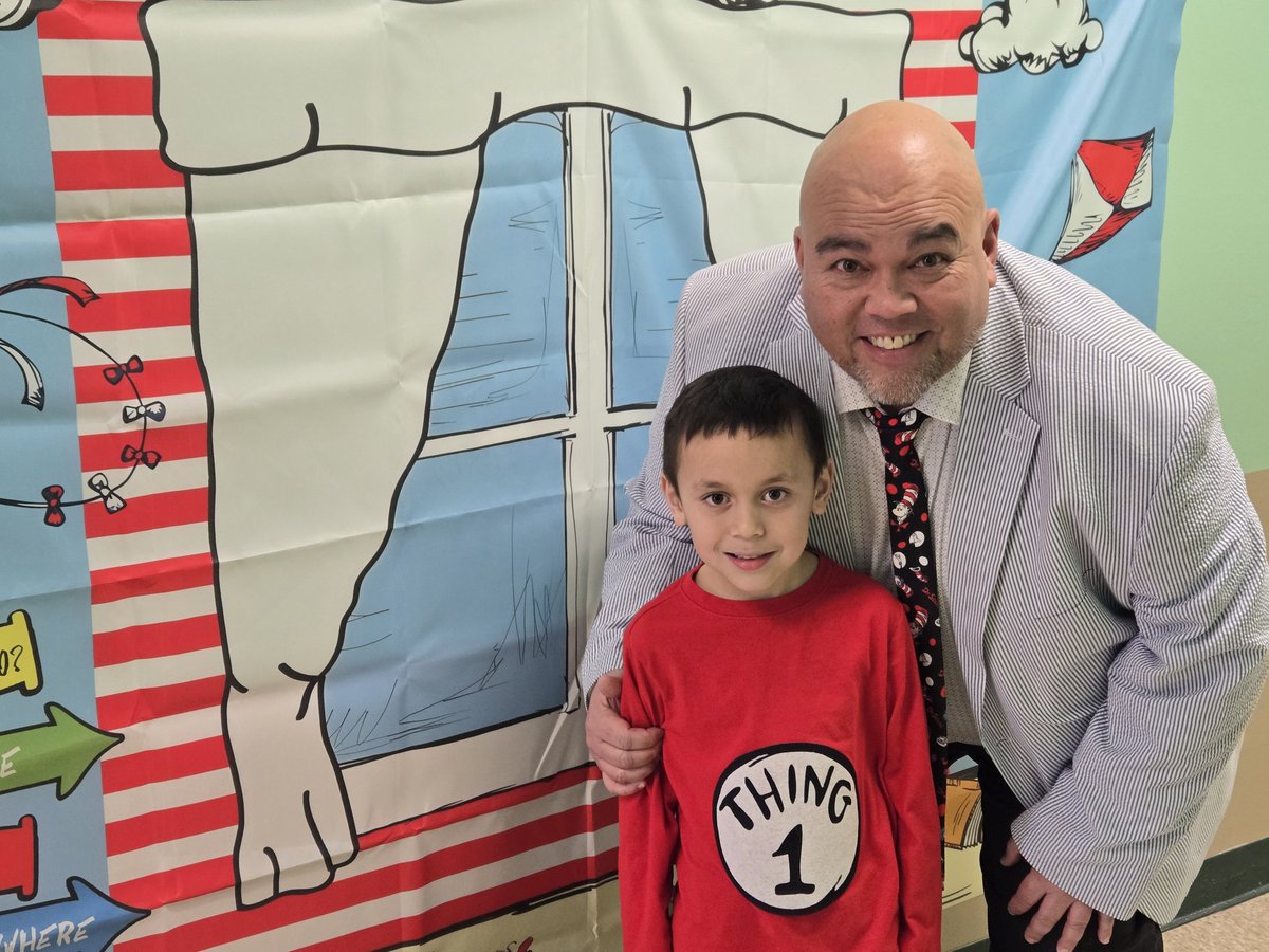 DonohueJr's tweet image. Best part of "Dr. Seuss Day - Read Across America" ...have a great day Chance! #RamPride🐏📚🖤💛🇺🇲