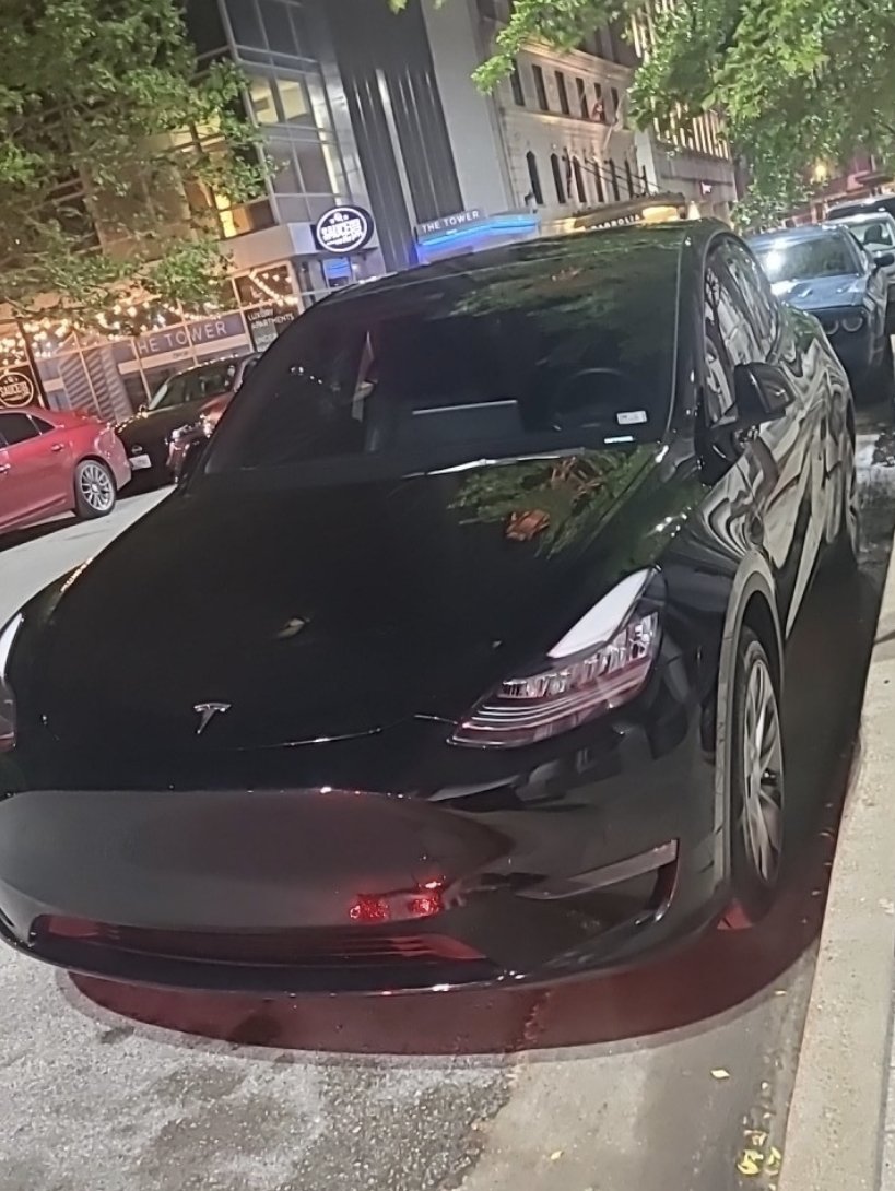 RyanWKrull's tweet photo. This Tesla from Illinois parks in Downtown STL quite a bit and has racked up more than 200 tickets totaling $27,140. https://t.co/I6uJxfNKun