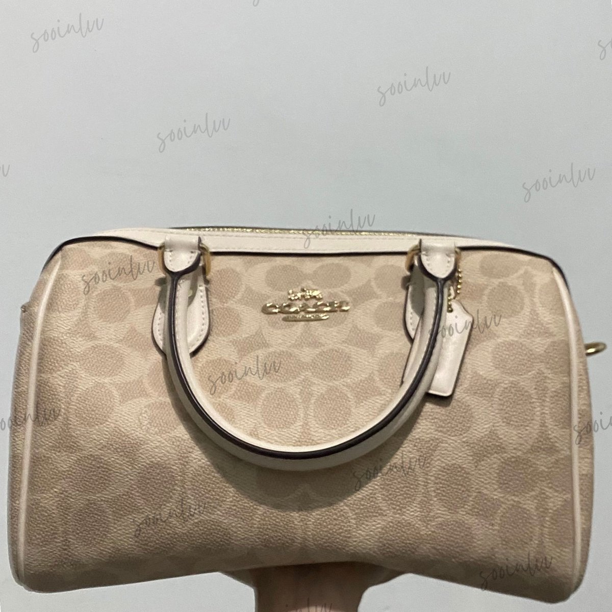 akfkxls's tweet photo. wts coach rowan satchel bag beige

💸 3,200
bisa splitpay 🍊
perfect condi✨ belum pernah dipake sama sekali
💯 original
📍 Mataram, Lombok

*ada tali selempang bisa lepas pasang
*no dustbag &amp; box

dm for more details💌 

. handbag tas ori preloved new
https://t.co/kuLsrJosZz https://t.co/uLJZCyLJ3q