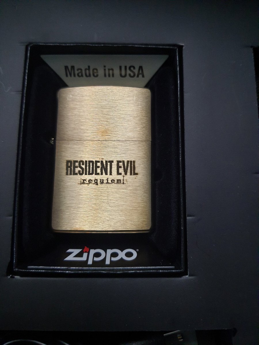 RebeccaRE | 🧟‍♀️🖤 tweet media