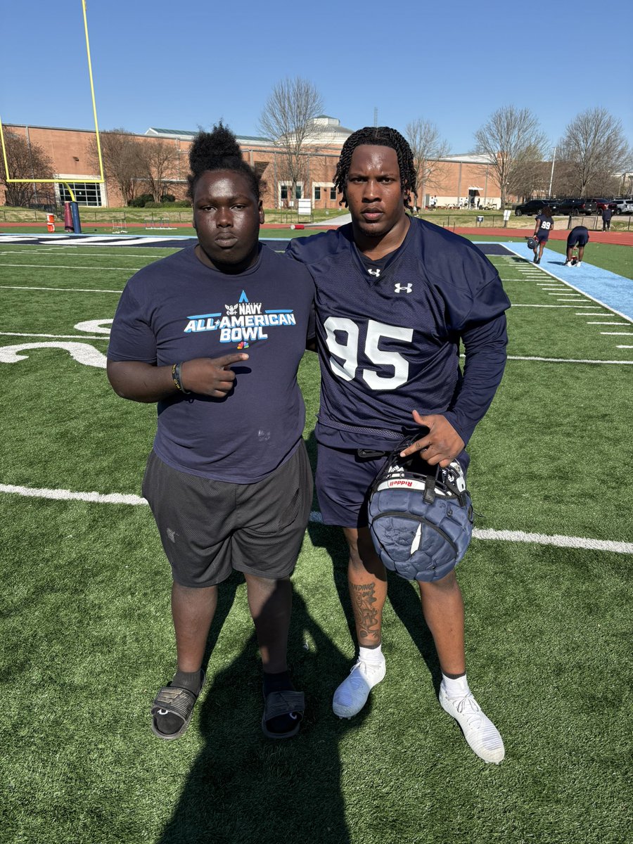 CorneliusC19562's tweet photo. I had a great time at jsu first spring practice the energy was awesome and a great atmosphere @CoachRaee @Coach_O @TheRealJavJones @warren_rowan https://t.co/MR9i8YNBbc