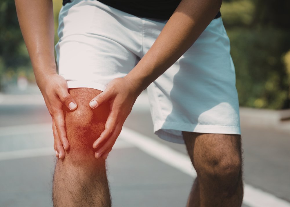 Knee pain is one of the most common reasons patients visit an orthopedic specialist. Whether you’re hiking in the Smoky Mountains, training for a local race, or simply staying active with family, knee discomfort can quickly interfere with daily life. orthoknox.com/knee-pain-in-k…