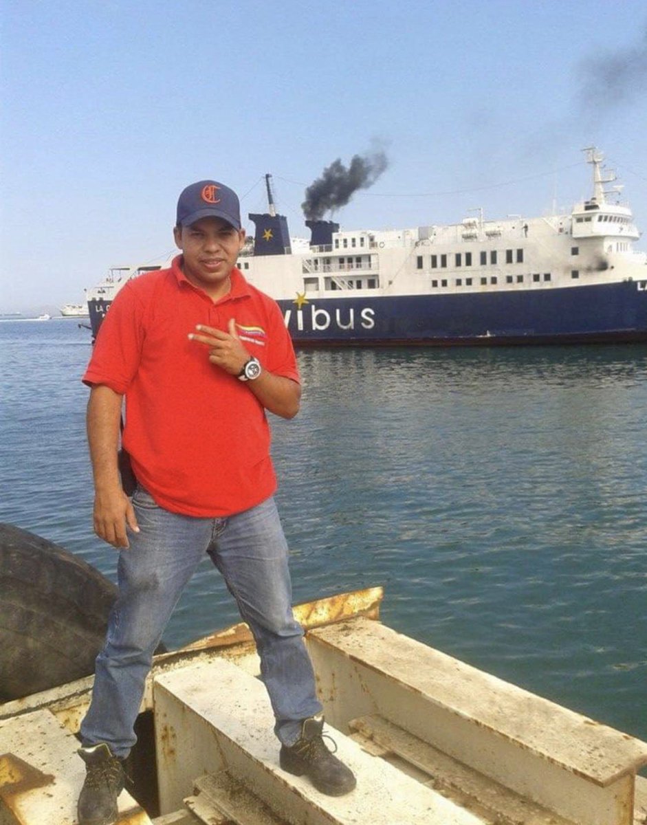 El Vocero de Bittar era quien manejaba la logística de los barcos del Ferry de PLC

Me indican que causó que uno de ellos chocara con el muelle por su mal manejo en esa labor

<a href="/BikerOsuna/">Biker Osuna</a> te robaste el dinero de los ferry y hoy estás en Europa viviendo como un millonario