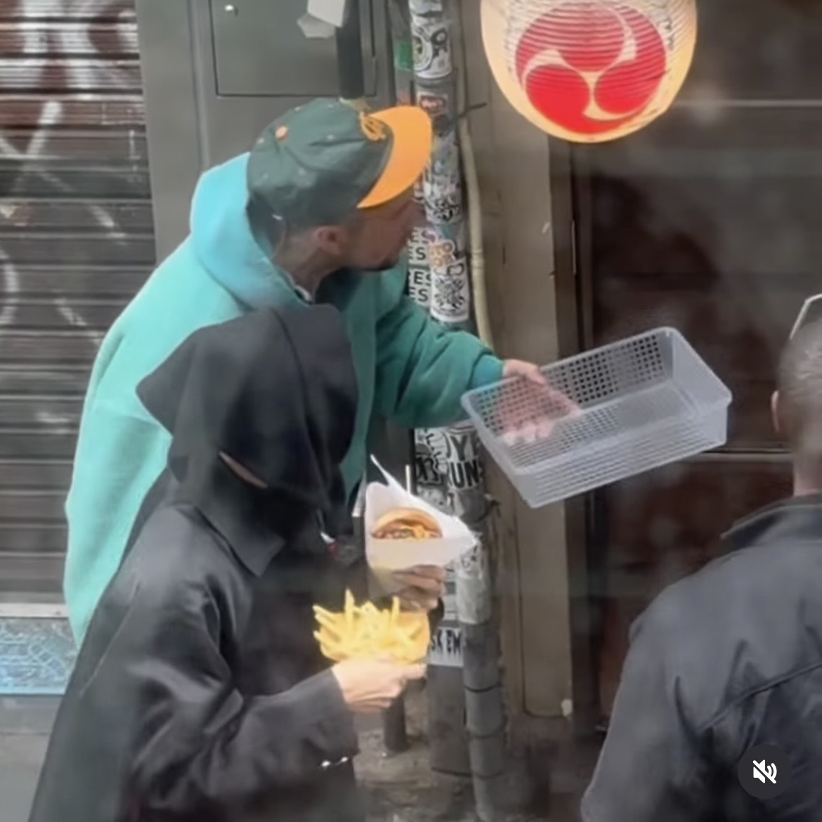 ₊˚❀༉‧₊˚ tweet media