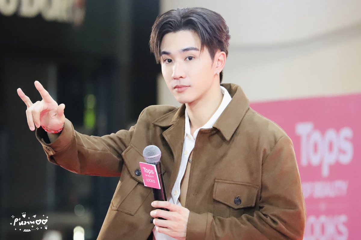 วันนี้พี่เพิร์ธน่ารักมากๆ เลย ไว้เจอกันอีกนะ 

PERTH WITH PANTENE AT TOPS

#PanteneTreatmentxPerth
#PerthTanapon