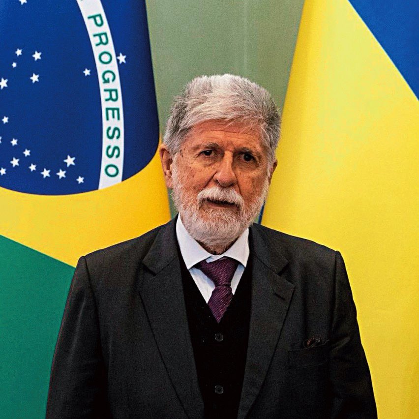 cassioolivveira's tweet photo. Celso Amorim, assessor especial do presidente Lula, disse na GloboNews que o Brasil deve se preparar para o pior diante do conflito envolvendo o Irã, Estados Unidos e Israel, no Oriente Médio. 

“Ninguém é juiz do mundo. Matar um líder de um país, que está em exercício, é condenável e inaceitável. Devemos nos preparar para o pior"