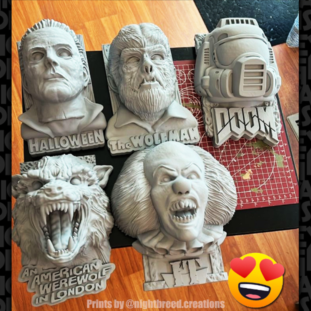 Gioteya72's tweet image. I love this photo 😍, the prints look so cool. Thanks to @nightbreedcreations for sharing it 😊You can find more than 580+ designs to 3D print in my
@Cults3D @CG_Trader @CrealityCloud stores, link in the Bio 
#3dprint #3dprinting #designs #fanart #halloween #movies #horromovies