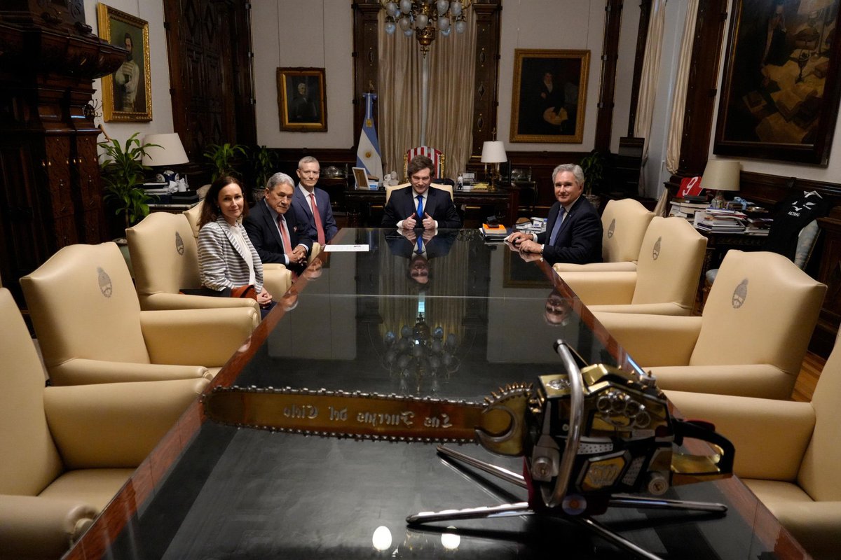 Winston Peters tweet media