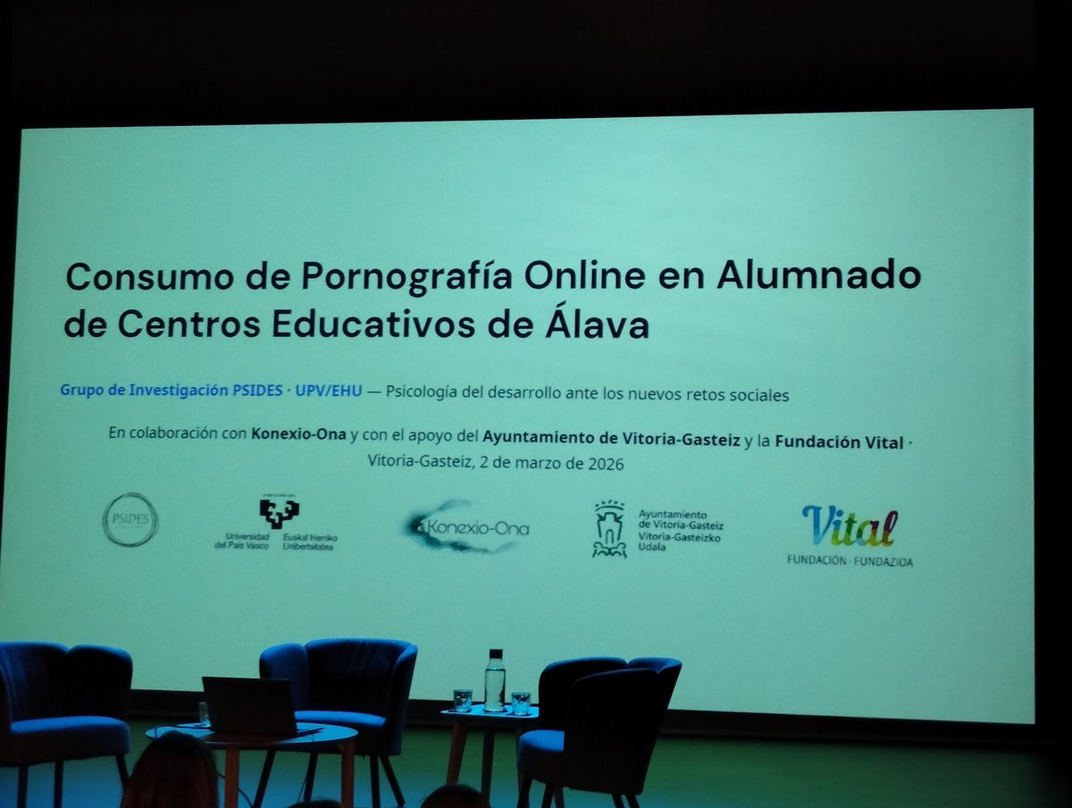 Sidalava's tweet photo. En la presentación del estudio de Consumo de Pornografía OnLine en alumnado de Centros educativos de Álava. https://t.co/XHO8H7tORu