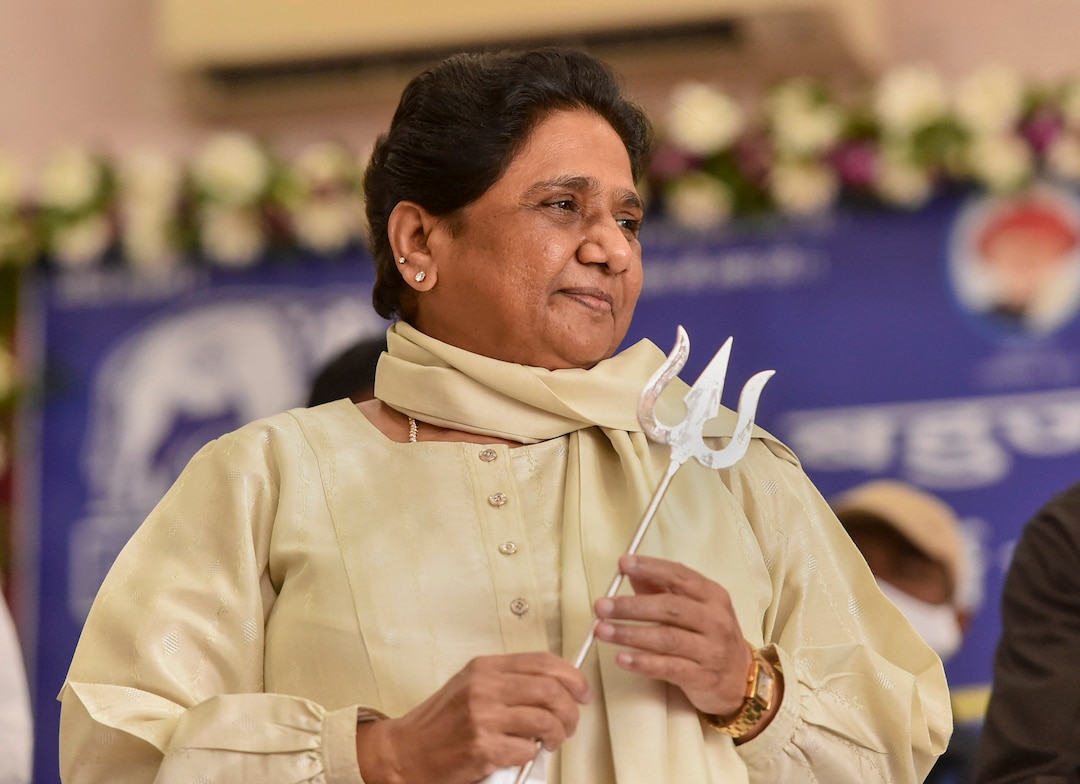 Fact diary tweet media