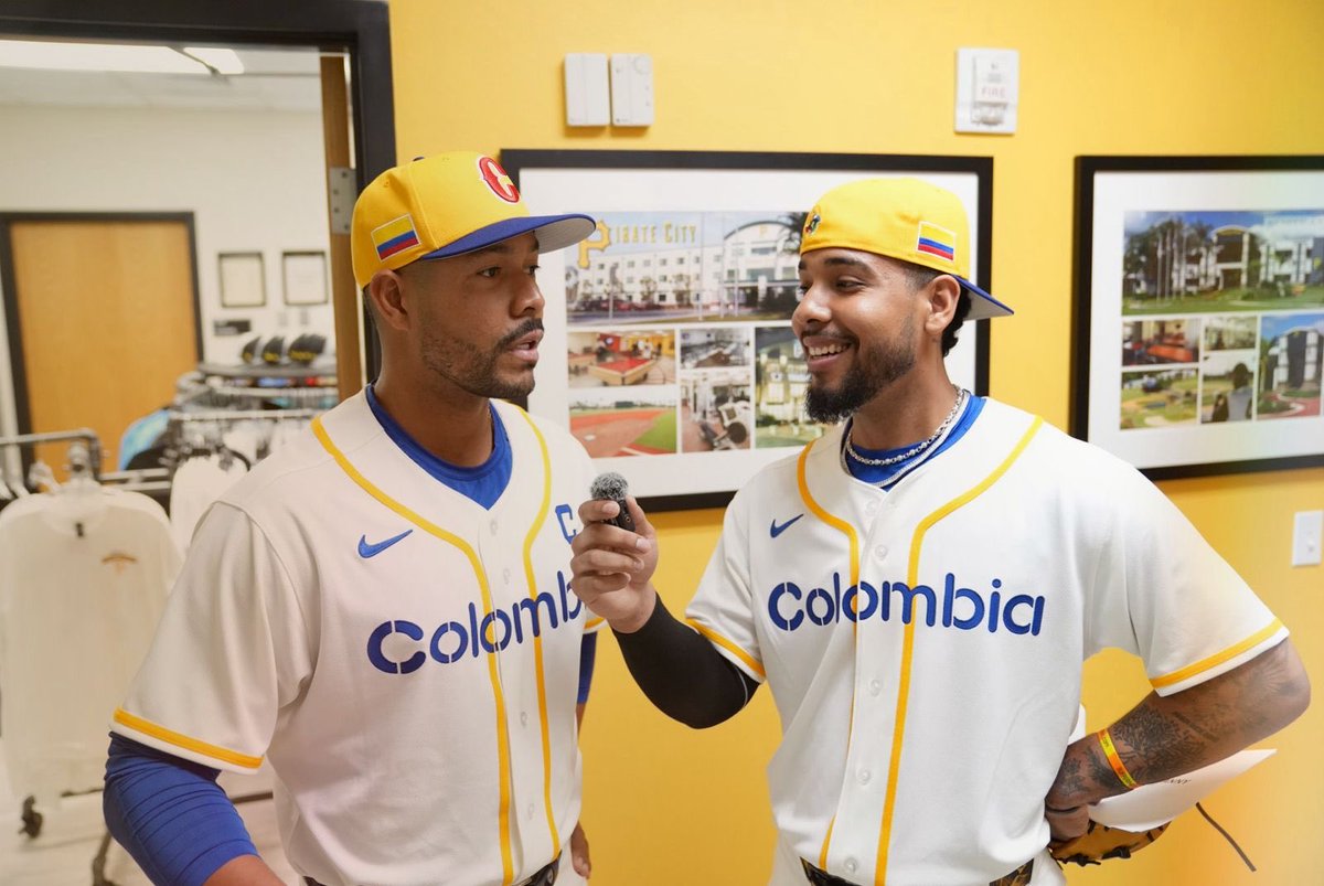 FCBeisbol's tweet photo. 🇨🇴 ⚾️HOLA, PROBANDOOOOO, SI, SI, COLOMBIA EN LA CASA 🇨🇴 #TodosSomosColombia 💛💙❤️ https://t.co/avzbM2uKtL