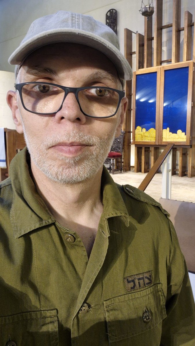 Este Purim me disfracé de superhéroe. ¡Jag Purim Sameaj! Am Israel Jai 💙 🇮🇱