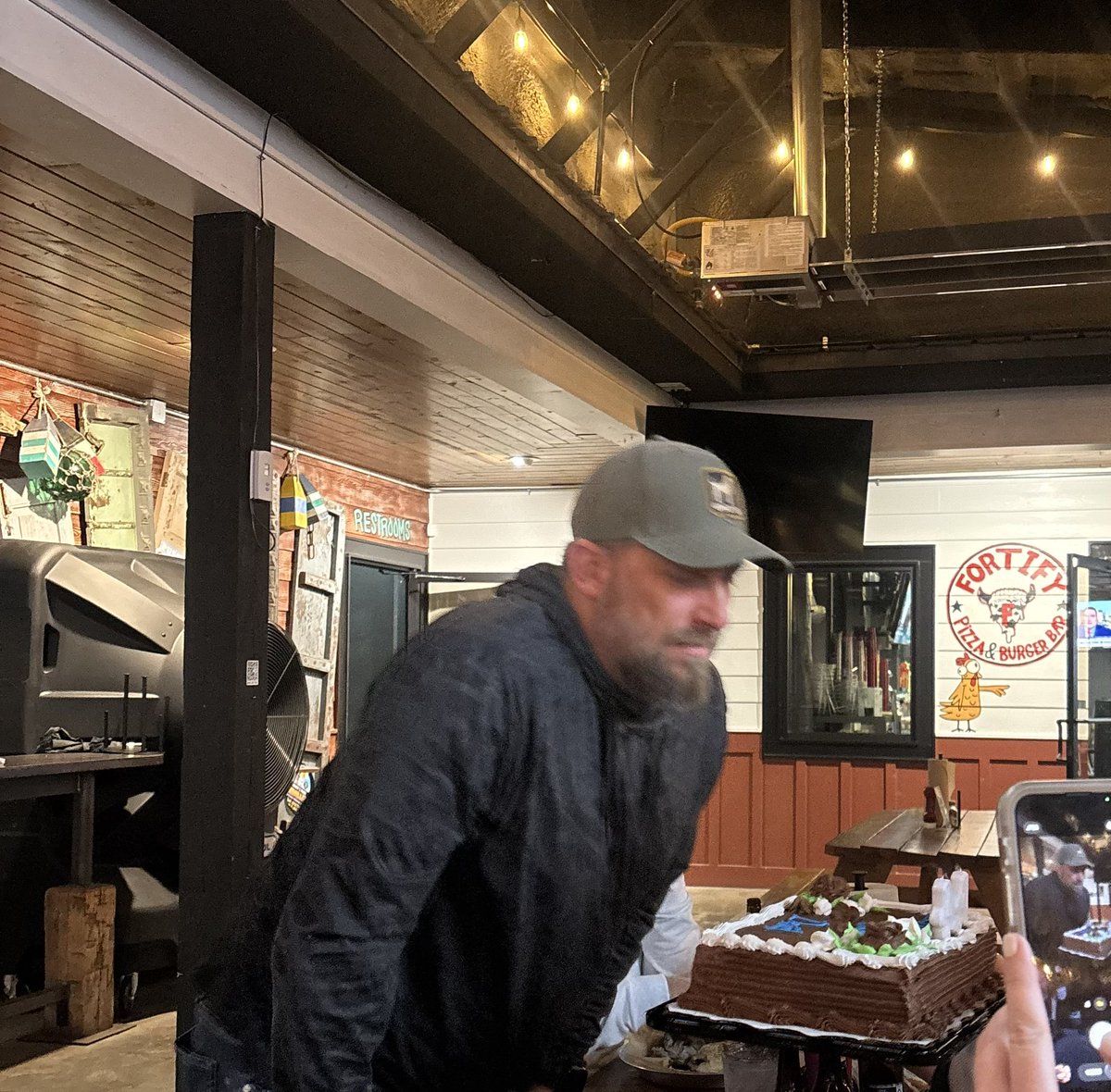 Riverevans78's tweet photo. What an exciting weekend! Got to celebrate my Fathers Birthday, get some reps in, and enjoy my brother last banquet.  @NationalsBatts @T_Batts3 @BSherSB @los_stuff @IHartFastpitch @ExtraInningSB @Softball_Home https://t.co/JaZ1D1v6ot