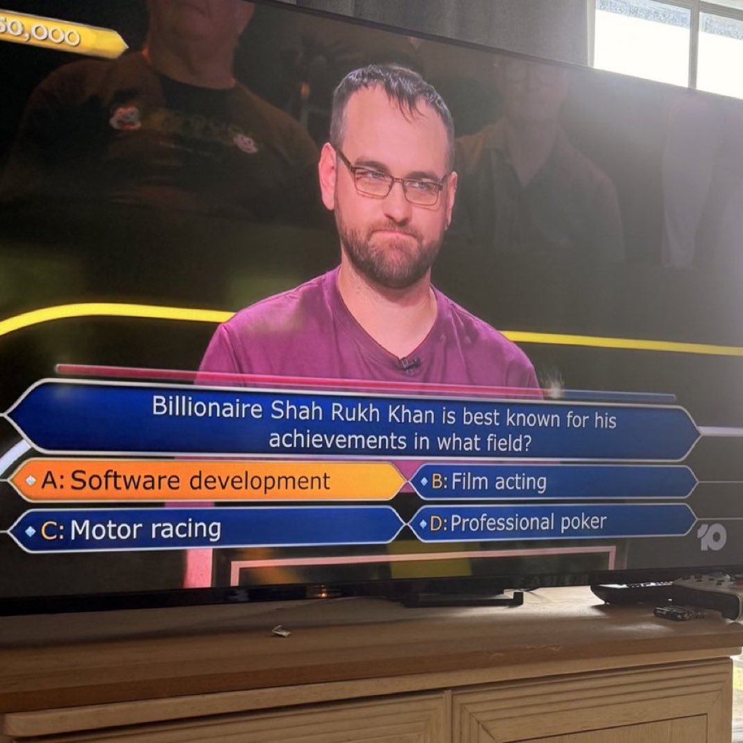 if any Nigerian misses this question dem suppose beat you 😂😂😂