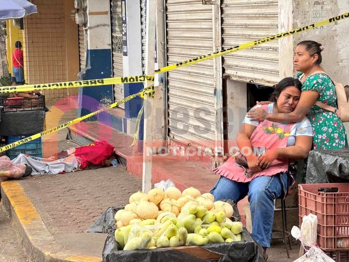 En Acayucan, Veracruz, una vendedora de verduras fue agredida por negarse a pagar derecho de piso al crimen organizado.

Mientras tanto, la Presidenta está ocupada replicando las frases matonas de Shakira.