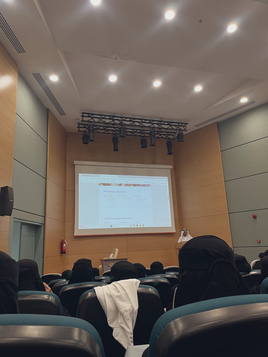 F_ajr4's tweet photo. So excited to be part of this workshop ✨with trusted team 
#جمعية_بالذكاء_الاصطناعي_نبتكر_الدواء
@nbtkr73324 https://t.co/UrQ6VtWkjr