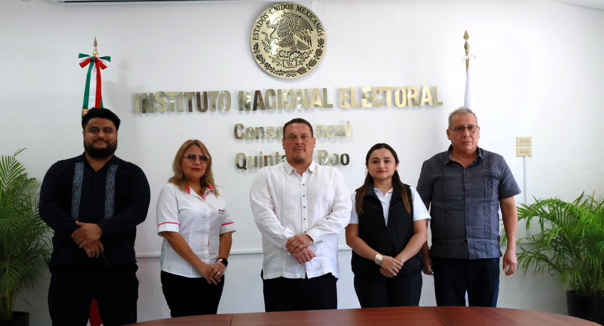 Junta_QR's tweet photo. 📅Rinde protesta el Dr. Sergio Iván Ruiz Castellot como Vocal Ejecutivo de la Junta Local del Instituto Nacional Electoral en Quintana Roo
#INEQuintanaRoo #TomaDeProtesta https://t.co/iPWI4CF3Ea