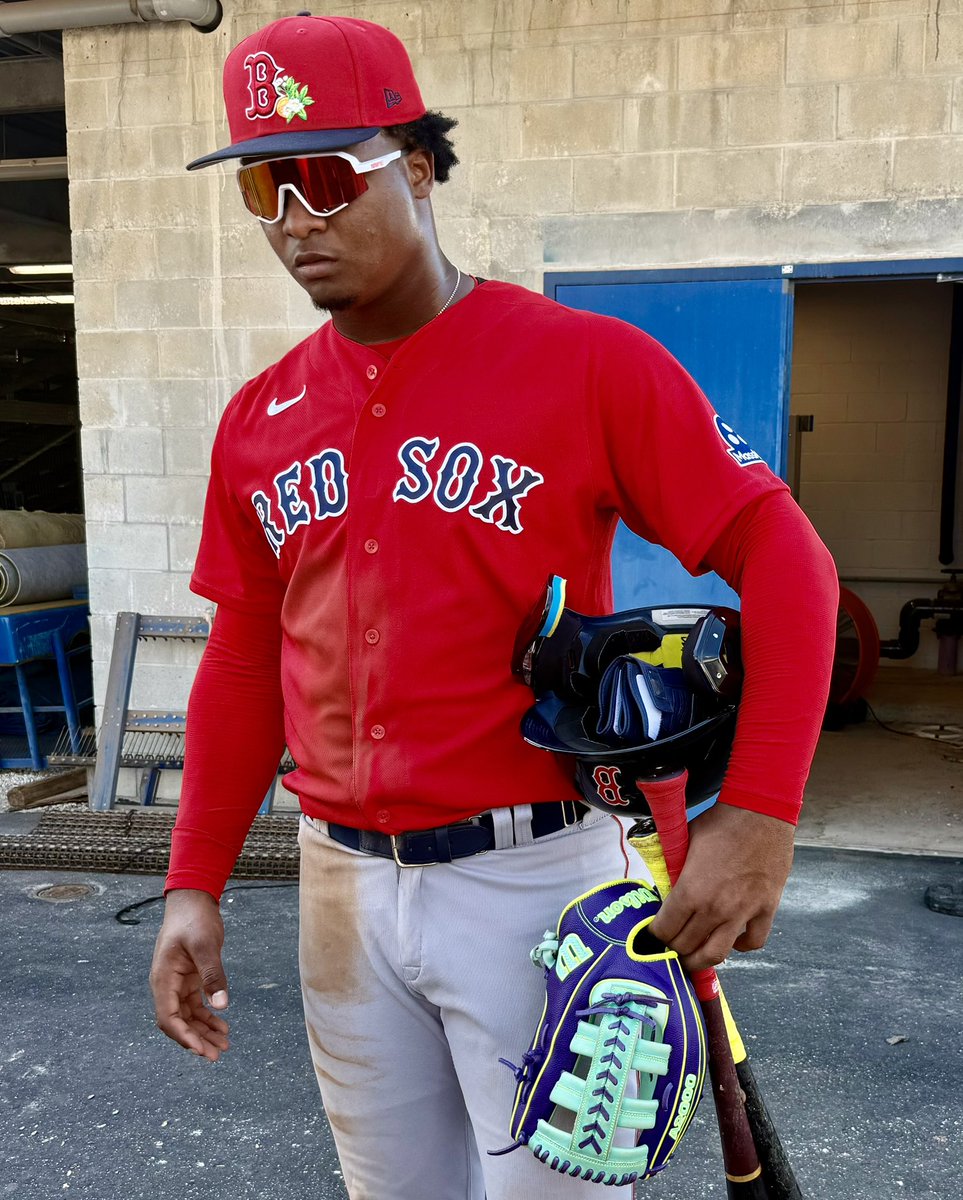6-foot-7, 277-pound Red Sox prospect Justin Gonzales smoked a single 117.3  mph today! Alex Cora: "Look at him. He's only 19. Lucky for him, he's  playing baseball. He was born in the