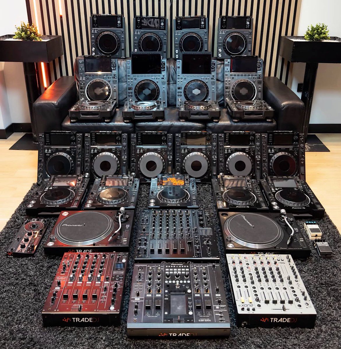djmarkfarina's tweet photo. https://t.co/W5SOsE6zEk